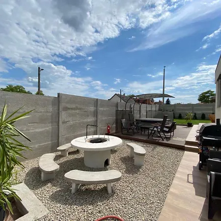 Privat Tropical House With Jacuzzi Holiday home
