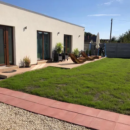 Holiday home Privat Tropical House With Jacuzzi *